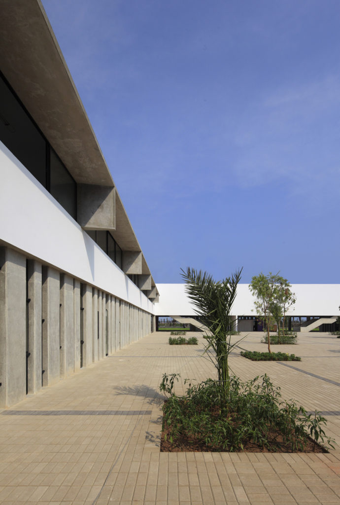 Lima Villa College 6