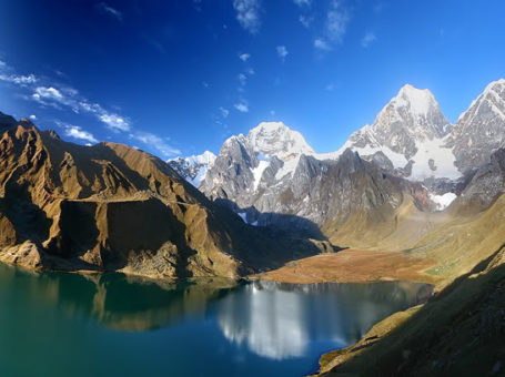 Carhuacocha Lagoon