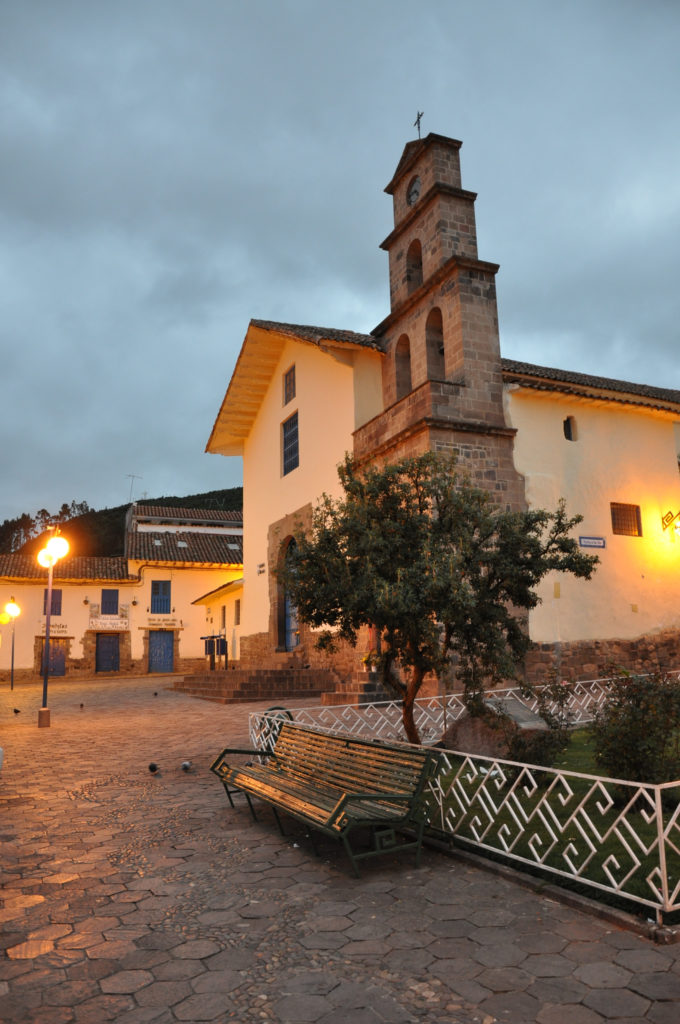 Lascar_Iglesia_de_San_Blas_(San_Blas_church)_(Cuzco)_(4578175980)