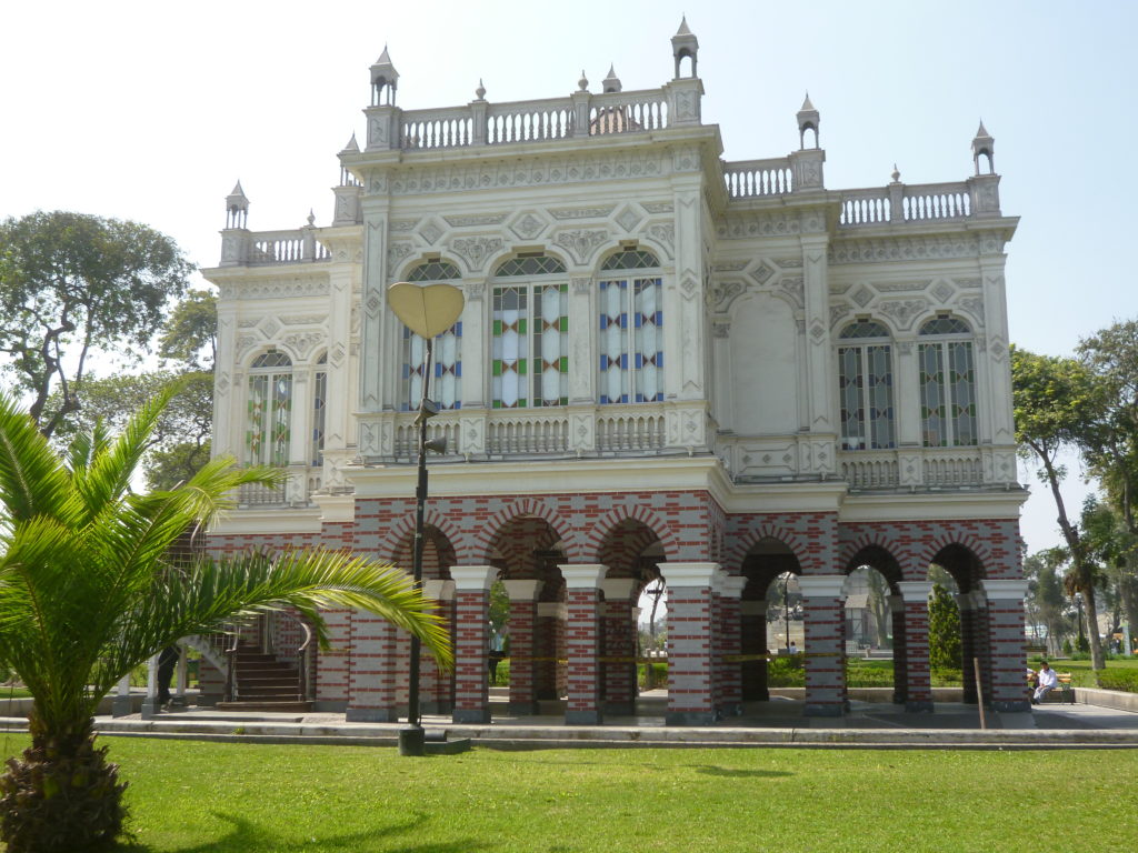 Pabellon_Morisco,_Parque_de_la_Exposicion,_Lima_Peru